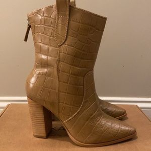 KAANAS ‘The Jessie’ Memphis Croc Cowboy Bootie Size 6